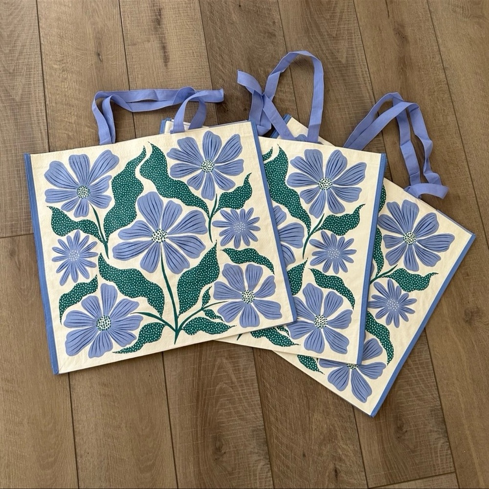 Homegoods TJMaxx Marshalls Flower Print Reusable Shopper Tote Bags Set of 3